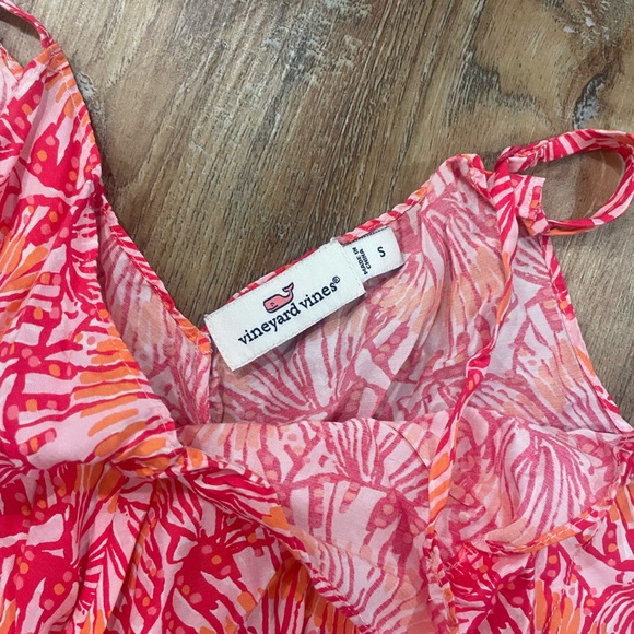 Vineyard Vines Orange and Pink Shell Dress
EUC Size Small - Picture 4 of 6